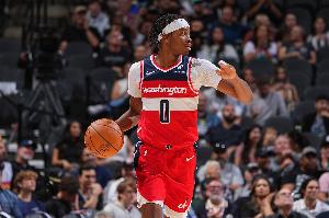 怎么打上首发的？库利巴利12中1仅拿5分4板1助 4次犯规 配图