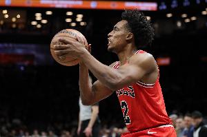 里程悲！塞克斯顿7记三分生涯新高 空砍28分输球&腿伤提前退赛 配图