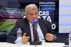 拉波尔塔:哈维被丰特利用分裂巴萨球迷;我们原本已商定梅西回归 配图