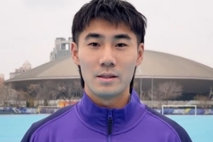 季胜攀：于根伟年轻时就身披20号，希望自己不会辜负这个号码 配图