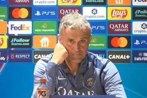 恩里克：赢得第1次欧冠总是最难的 我们更喜欢控球切尔西则更高效 配图