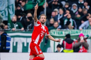 图片报:拜仁准备给凯恩涨薪以求续约 德雷森已开始与球员家庭交谈 配图