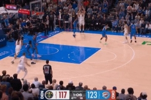 挺身而出！约基奇内外开花连得5分 率队迫近到1分 配图