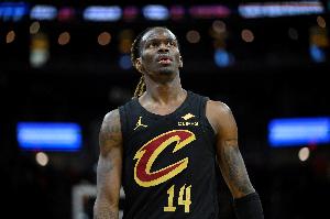 3D悍将！埃利斯替补25分钟9中5砍19分 三分7中4 配图