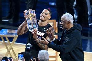 凯沙·约翰逊：我会接着参加扣篮大赛争卫冕 我要让自己名声大噪 配图