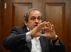 普拉蒂尼谈法甲经济危机:降薪也许是出路,我们踢球时没钱没转播 配图