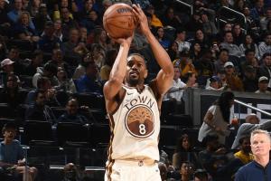 科尔:梅尔顿这场只出场20分钟 是因为他明天会背靠背出战公牛 配图