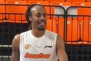 麦考尔完整参加了广东的赛前训练 有望对阵新疆完成广东队首秀 配图