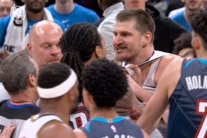 戴格诺特再谈多特恶犯约基奇：我之前的评论不合时宜也没起到作用 配图