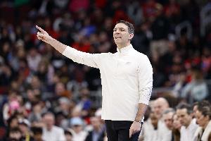 戴格诺特:我们和掘金每次交手都打得很激烈 过程节奏强度都不同 配图