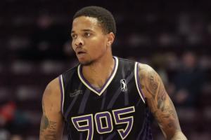 曾经的天才球员!27岁富尔茨成第二位打G联盟的状元 之前是本内特 配图