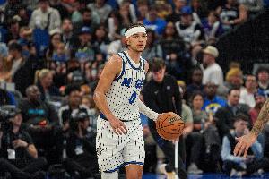 官方：布莱克遭左侧腹外斜肌拉伤 复出时间将取决于其治疗反应 配图