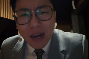 解说：亚历山大在关键时刻太稳了 MVP对约基奇赢得明明白白 配图