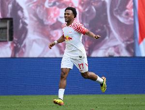 德天空：莱比锡需卖人收入超1亿欧，尤文4000万买断奥蓬达不计入 配图