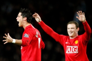 穆伦斯汀：C罗鲁尼都是天赋怪，其实能为曼联踢球的都不缺天赋 配图