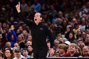 阿特金森：对背靠背的表现总体满意 但第四节防守有些松懈 配图