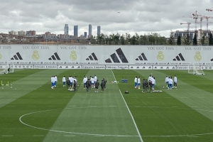 伤兵满营!记者:姆巴佩、贝林等7名球员因伤缺席皇马训练 配图