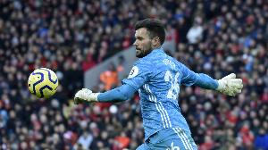 本·福斯特：为曼联效力压力太大了，每次比赛前我都非常紧张 配图