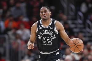 美记:前马刺20号秀布兰纳姆签约G联盟球队克利夫兰剑客队 配图