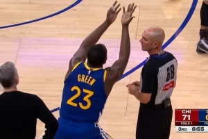 很浮夸！追梦对被吹犯规不满 手舞足蹈和裁判争执 配图