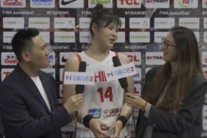 李月汝:很幸运首战打马里 刚刚与球队会合 配合还有一些小问题 配图