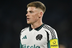 纽卡巴恩斯本赛季欧冠11场6球3助,在英超28场只有5球0助 配图