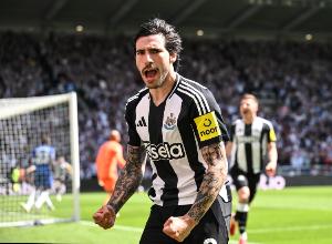 记者:若有机会托纳利愿回意大利,他与曼联的传闻很可能只是炒作 配图