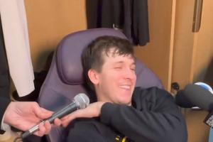 雷迪克说自己多次做到单场多次3+1 里夫斯调侃:没人关心 配图