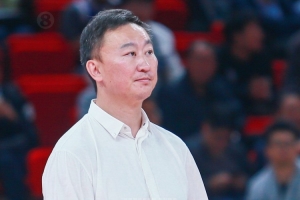 刘维伟:克劳福德的风格与球队较为契合 盼他为米奇分担内线压力 配图