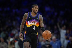 首节14分&次节2分！杰伦·格林半场13中6&三分7中2拿16分4板2助 配图