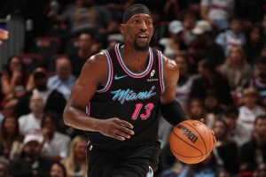 媒体人：数50个可能打破科比81分纪录的球员 我都数不到阿德巴约 配图