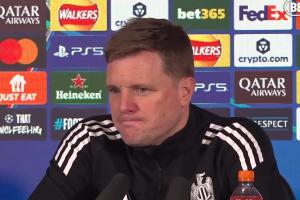 埃迪·豪:今天巴萨不像能进球的样子 但走神1秒钟他们就会惩罚你 配图