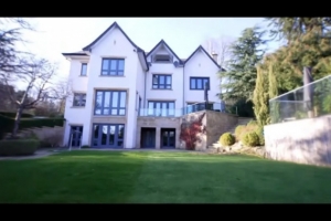 太阳报:英国直播网红住进安东尼、博格巴曾经的豪宅 配图