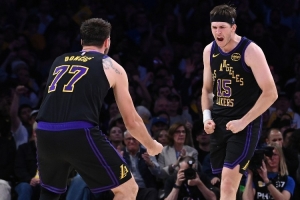 解说：湖人近期防守回到了赛季初水平 里夫斯回归是湖人最大收获 配图