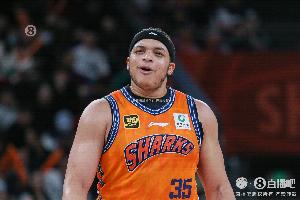 6失误瑕不掩瑜!洛夫顿出战30分钟14中9砍24分10篮板带队取胜 配图