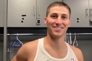 不给面子哈!吉莱斯皮谈阿德巴约砍83分:我不关心 配图