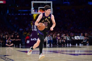 霍里:湖人不该让东詹里同时在场 让里夫斯像吉诺比利一样替补吧 配图