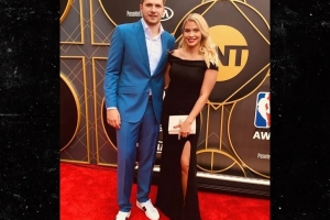 真分了?TMZ:东契奇的未婚妻向法院提交了子女抚养费申请 配图