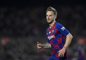 拉基蒂奇：梅西改变了我们看和理解足球的方式 爱足球你就会爱他 配图