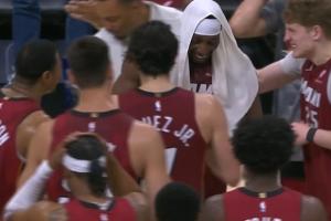 阿德巴约:感谢我队友让我创造历史 联盟很多队友不会让这事发生 配图