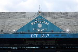 谢周三通报出售进度:已与财团签排他性协议,争取8周内完成交易 配图