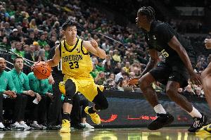 无缘疯三!林葳11分钟2中1拿到5分2助 罚球2中2 配图