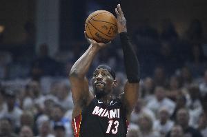 阿德巴约罚球43中36砍83分！解说：太丑陋了 硬刷 裁判也是真给 配图