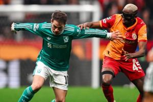 TA：科纳特昏头、维尔茨浪费机会……利物浦在安菲尔德不容有失 配图