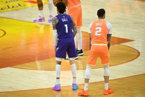 不愧是你！被问何时知道儿子们能打NBA 球爹：在他们出生之前 配图