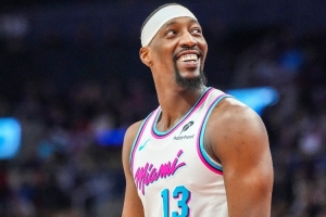 解说：阿德巴约队史第1、现役第1、历史第2 但好像就是差了点什么 配图