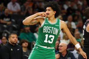 迪伦·哈珀谈哥哥砍22分：我不会生他的气 但必须装出生气的样子 配图