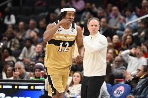 张佳玮：奇才选到好新秀 对手刷数据涨合同 大家都有美好的未来 配图