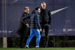 拉波尔塔团队成员：哈维的很多话都是谎言，当初他自己想离开巴萨 配图