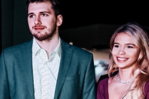 名记：东契奇回老家探视欲带女儿返美与未婚妻起争执 对方曾报警! 配图